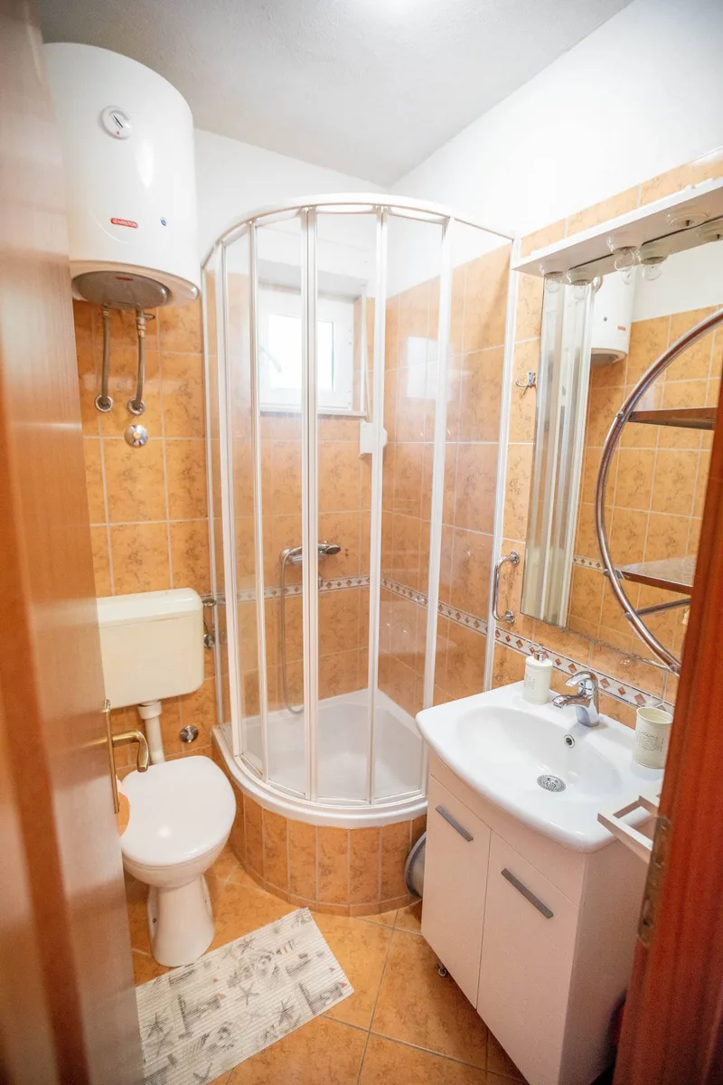 Apartment A6 thumbnail 5